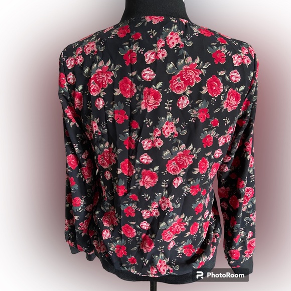 LILIE ROSE PARIS - Picture 3 of 8